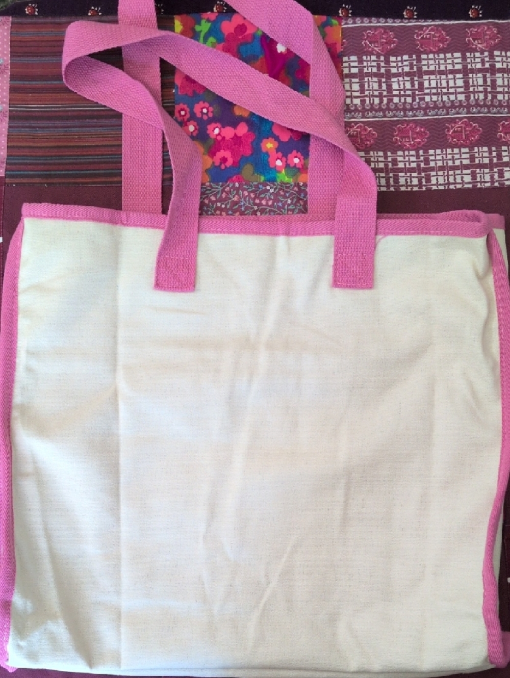 Karol G Mañana Será Bonito Tour Canvas Tote with Pink Trim - Picture 6 of 9
